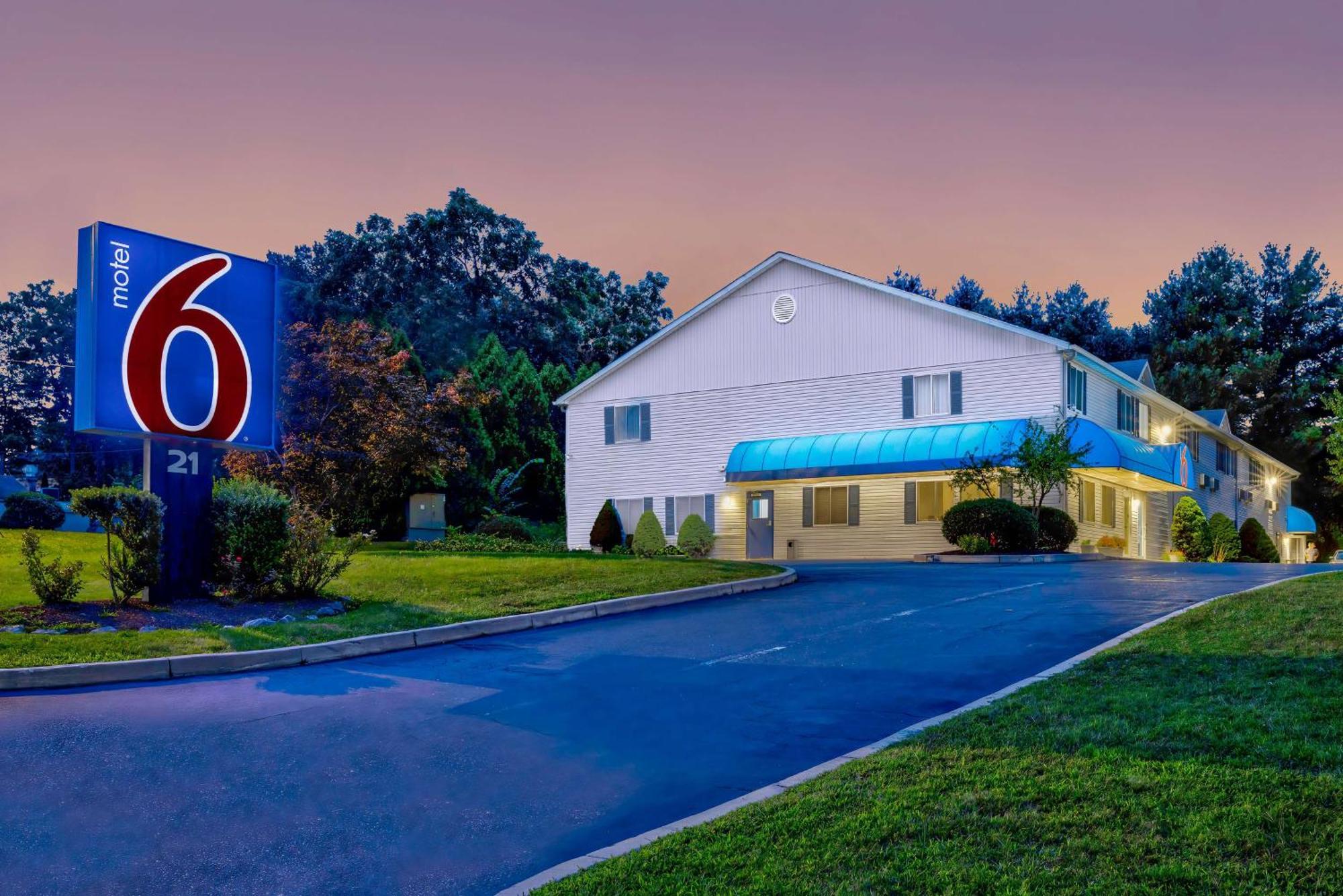 Motel 6 Bethel, Ct - Danbury Εξωτερικό φωτογραφία